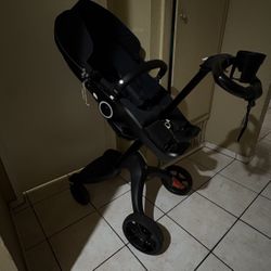 Stokke Stroller in Black