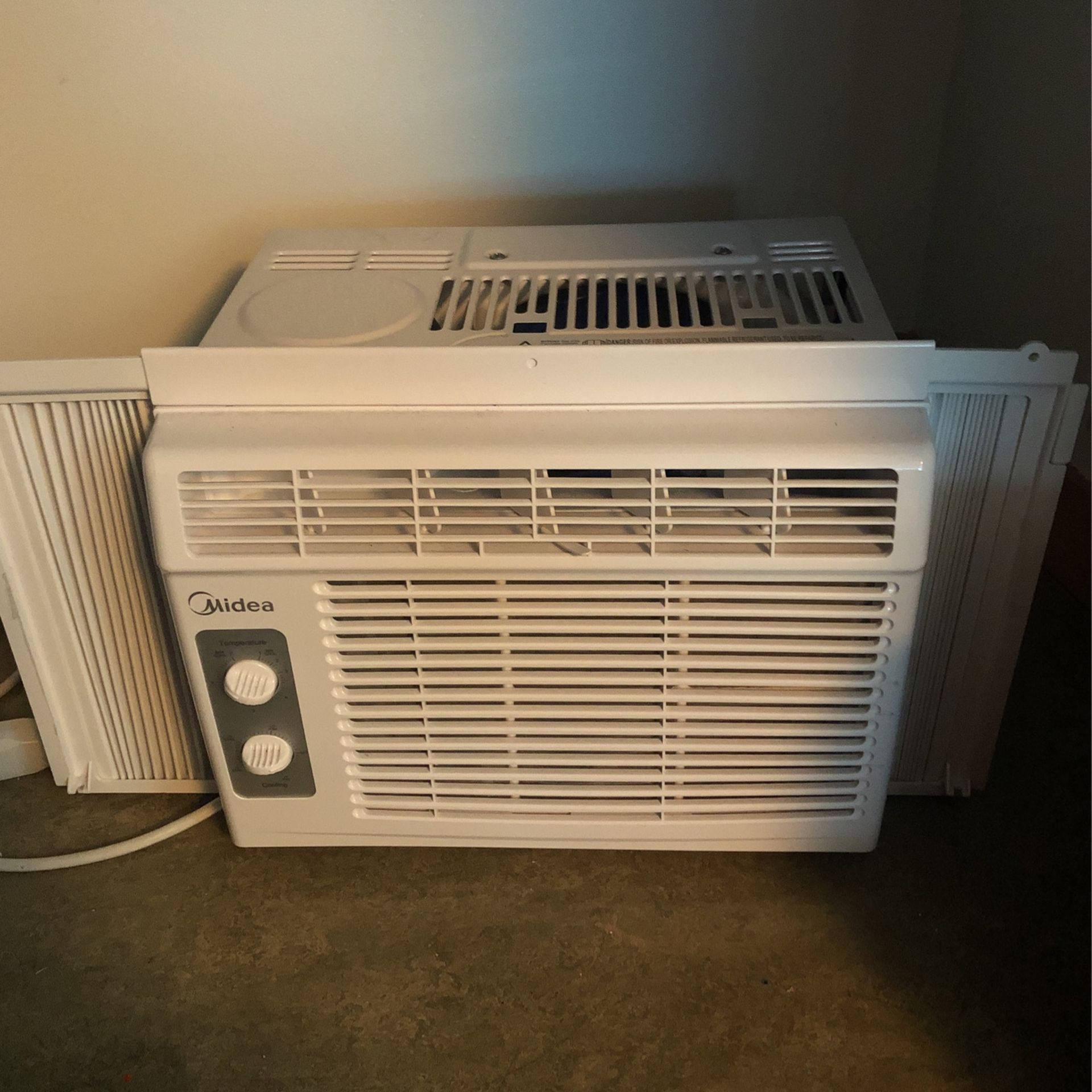 Midea Air Conditioner