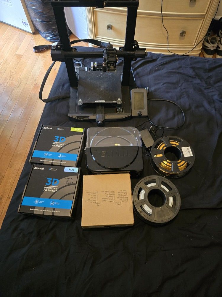3d Printer With 5 Spools Of Filiment And Filiment Heater