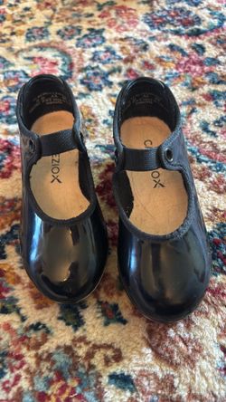 Tap shoes - Capezio - child’s size 8