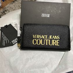 Versace Woman’s Wallet (100% Authentic) Trusted And Verified Seller