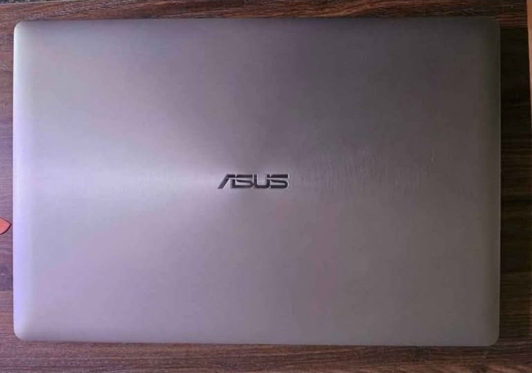 Asus Zenbook Pro Laptop - Core i7, SSD, RAM 40 GB (Original Box)