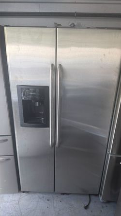 GE Stainless Steel Side-by-Side Refrigerator