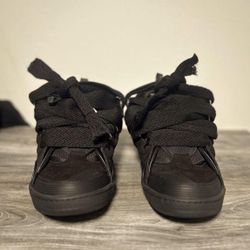 black lanvins