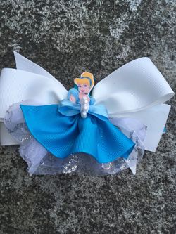 Cinderella hair clip