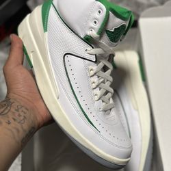 Jordan 2 Lucky Green Size 8