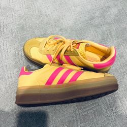 Adidas Sneakers 