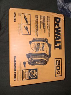 DEWALT 20V Max Corded/Cordless Air Inflator DCCC020IB