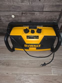 Dewalt Radio