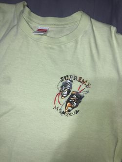 Supreme tee sz medium