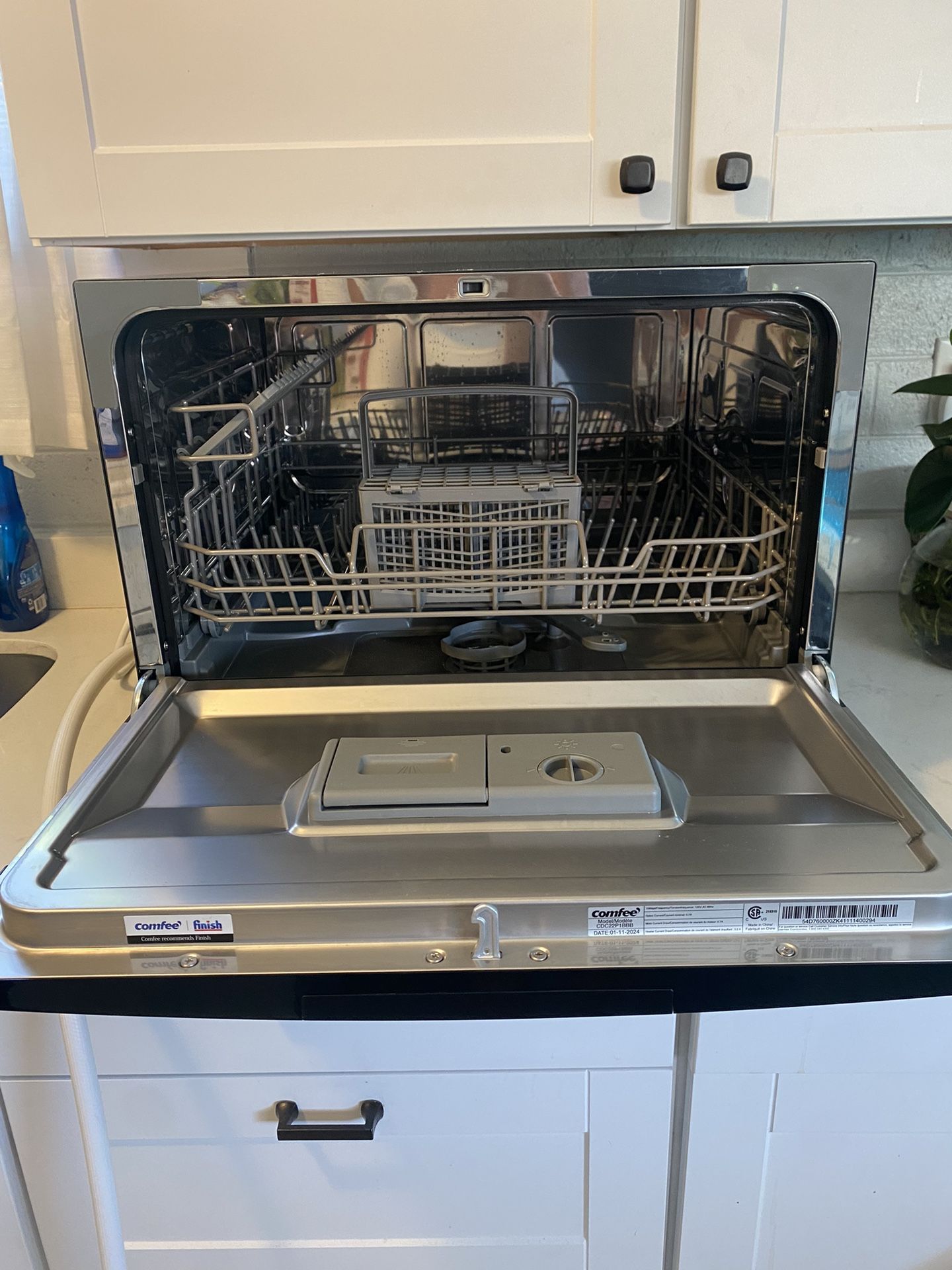 Brand New Countertop/ Portable Dishwasher
