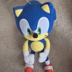 SONIC THE HEDGEHOG PLUSH NEW
