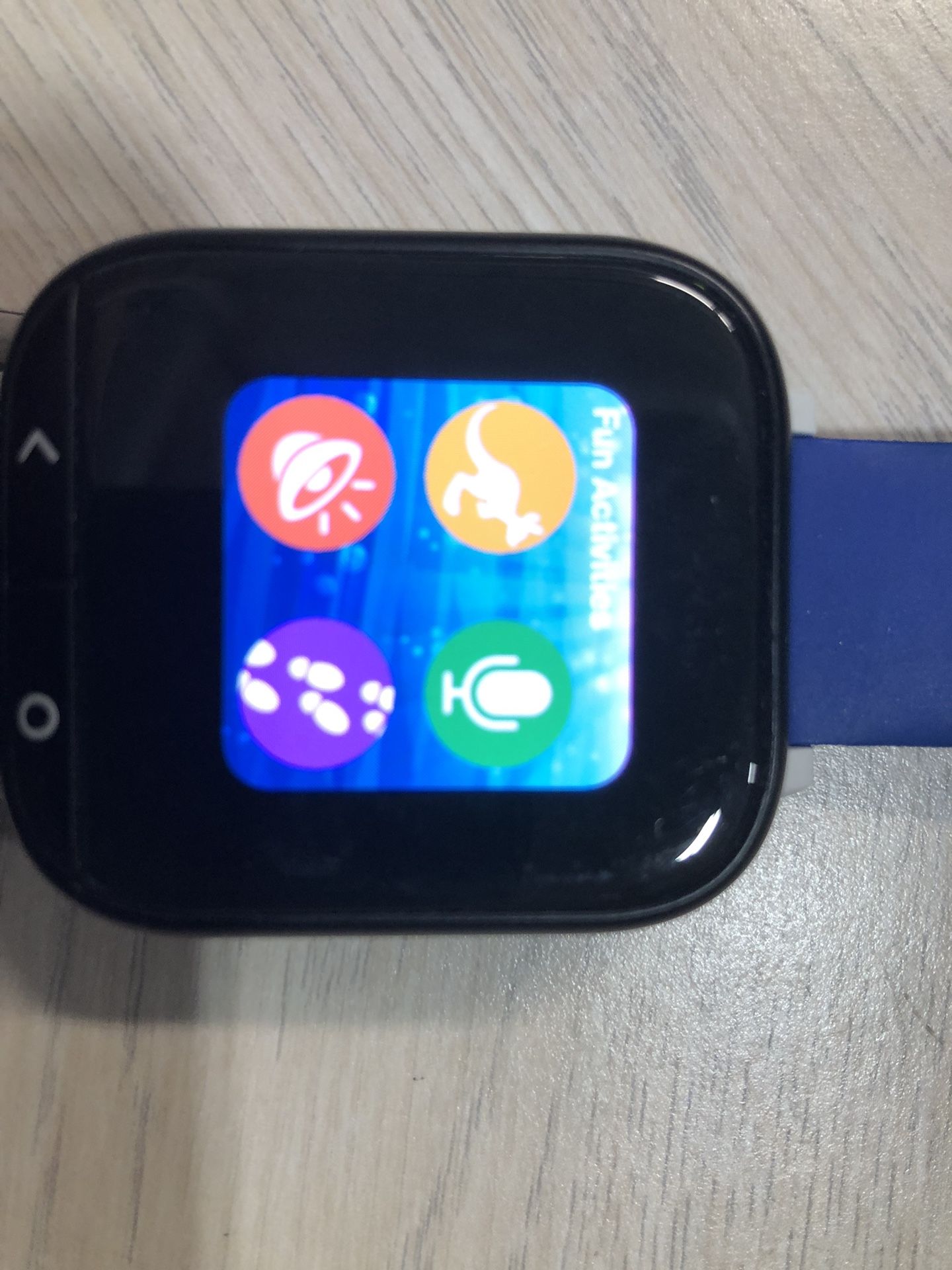 Gizmo Watch