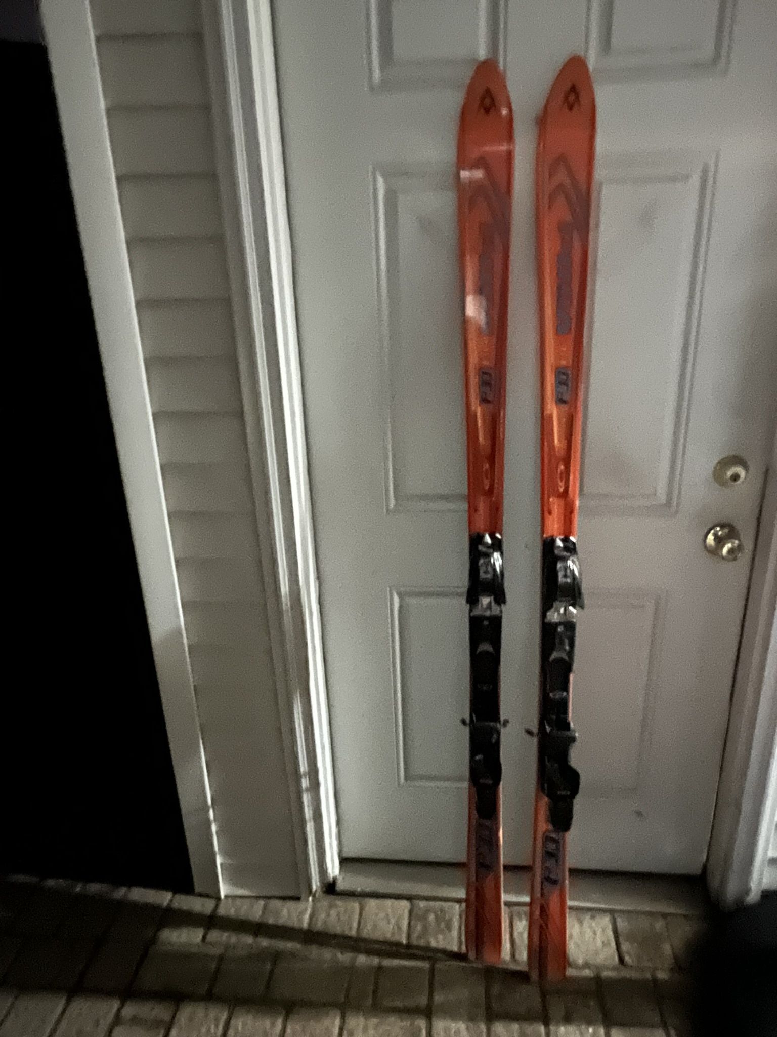 Volki Ski 