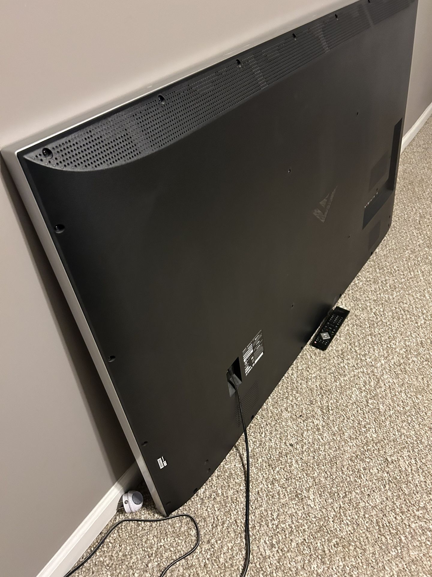 70” Vizio M70-C3 Flatscreen TV