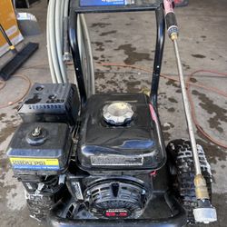Excell 2800 psi Commercial Pressure Washer - Honda Engine