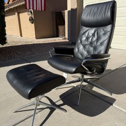 Ekornes Stressless “ Metro “ Recliner And Ottoman, Copenhagen