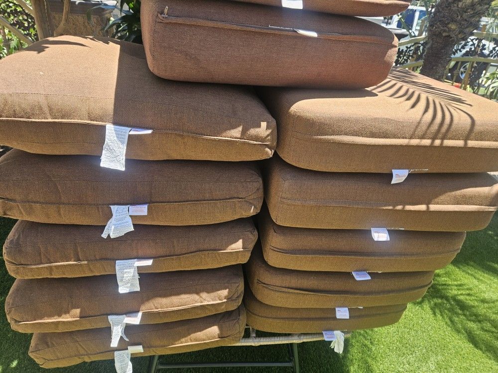 Good Quality Patio Set 6 Pc/Conversation Set/outdoor Furniture/Cash Only 