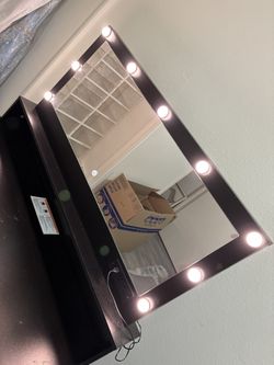 Makeup Vanity