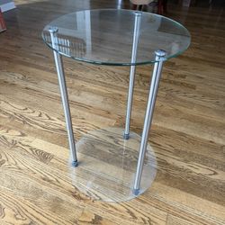 Free Glass Table