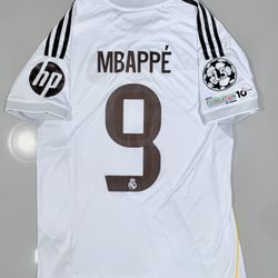 New Real Madrid Soccer Jersey 2025/26 Mbappé - Fan Version
