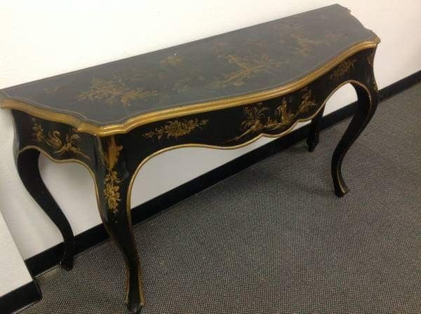 BEAUTIFUL Entry or Accent Table