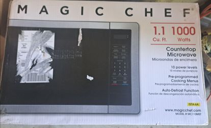 Magic Chef counter top microwave new in box sealed 1.1 cu, 1000 watts, 10 power levels,  model # mc110mst