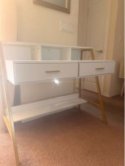 White and Gold Desk-Excellent Cond.