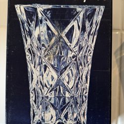 Cristal D'Arques Durand Vase Sully Pattern