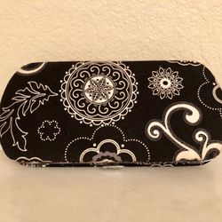 Thirty One Black&White Wallet Clutch