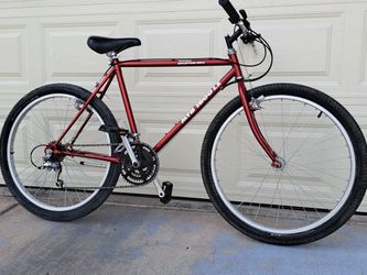 MOUNTAIN BIKE MTB 1800 LX BICYCLE IN VERY GOOD WORKING CONDITION