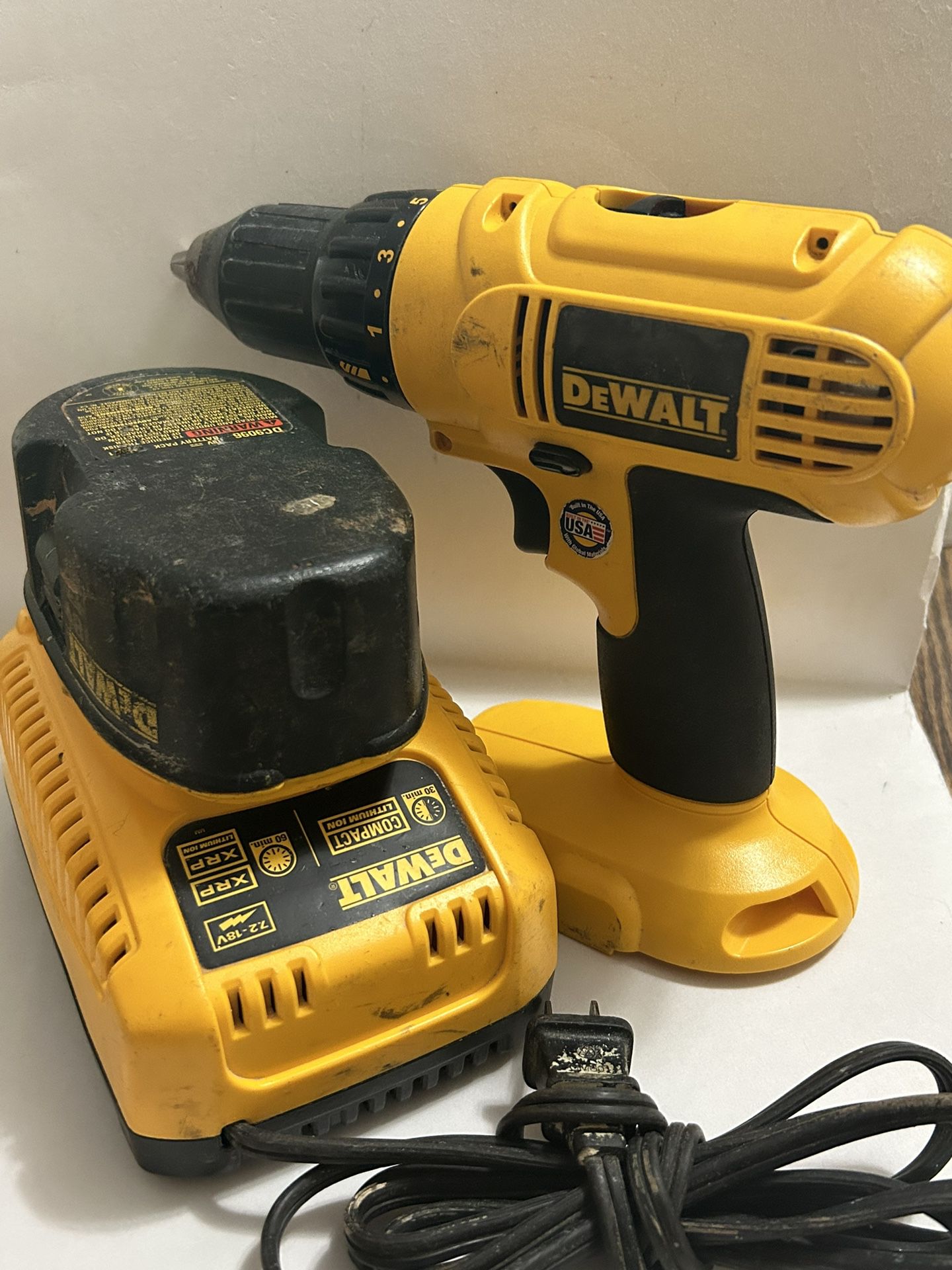 DEWALT  SET OF 3” DC759 Cordless Drill Driver 18V.with Charger And Battery.