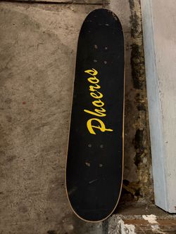 Phaeros Black Skateboard Deck
