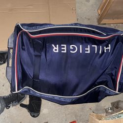 Tommy Suit Case With Dress Shirts And Pants 