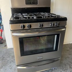 Frigidaire Gas Stove