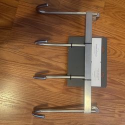 Over the door hook rail