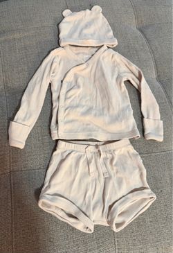 Gender neutral pj set