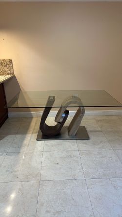 Modern Glass Dining Table – Excellent Condition – $500 OBO