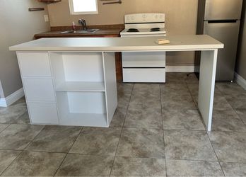 Kitchen island