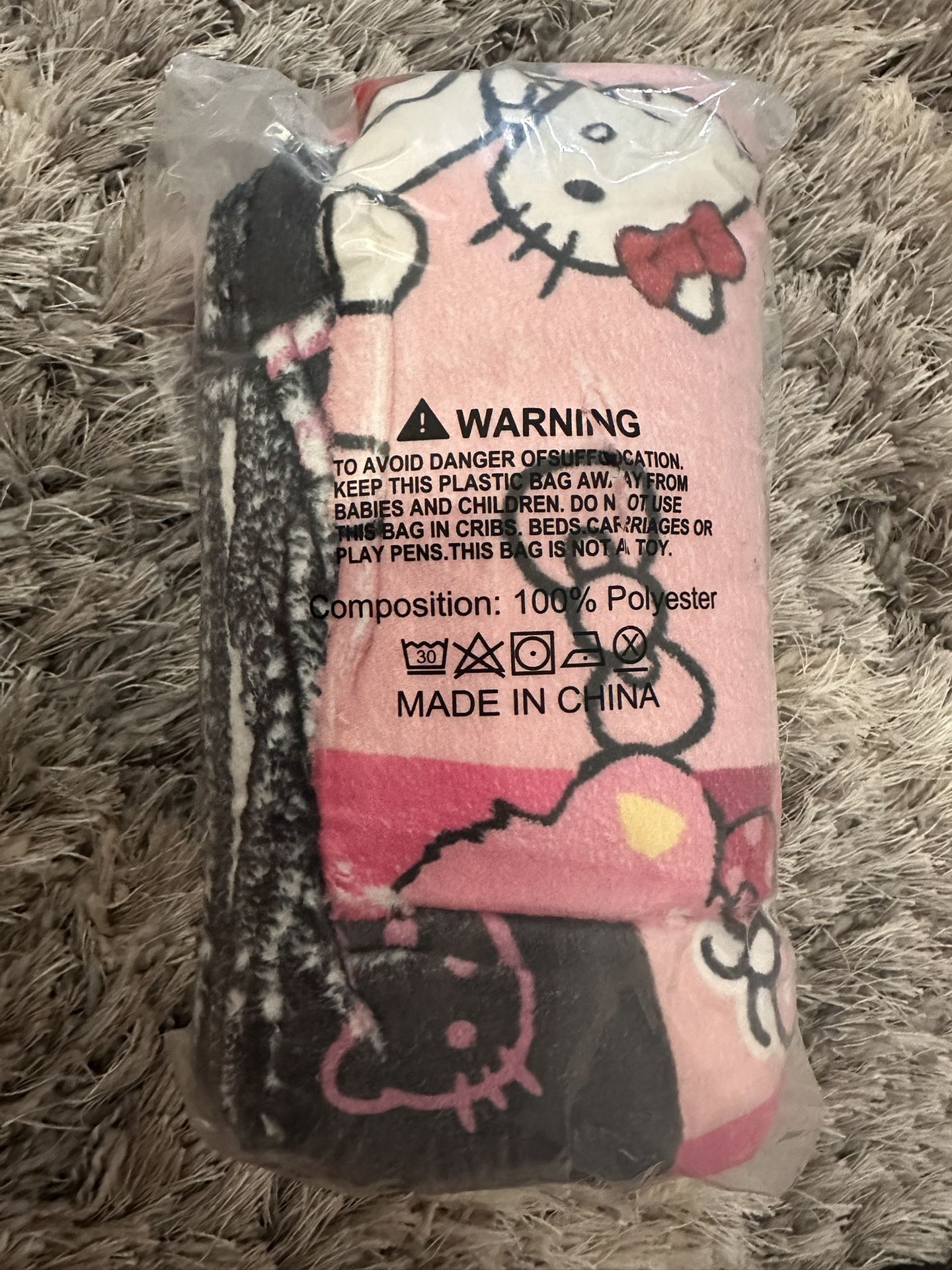 New/sealed: Hello Kitty Blanket