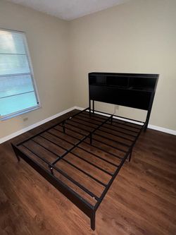 Full size bed