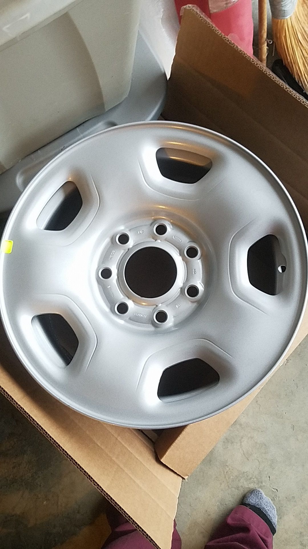 2004-2011 Ford F150 Steel Wheel Rim