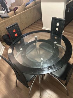 Dinner Table Set