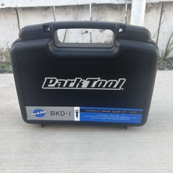 HYDRAULIC BRAKE BLEED KIT — DOT