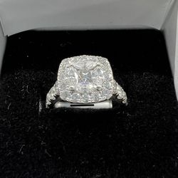 14K Ladies Dinner Ring