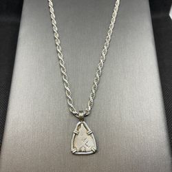 5.7G 1715 Shipwreck Charm 