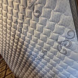 King Size King Koil Broadway Mattress - Like New