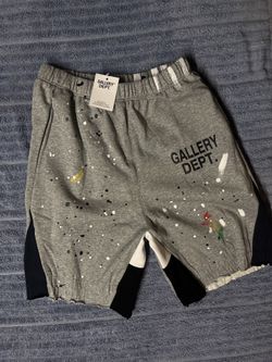 Gallery Shorts $60 Med