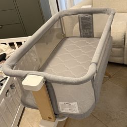 Newton baby bassinet