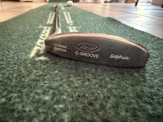 Yes Sophia Putter 35 Inch